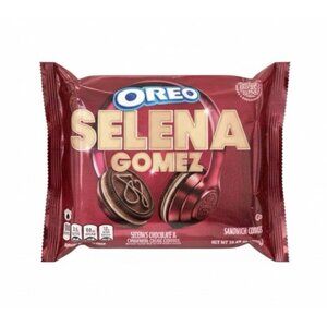 Limited Edition Selena Gomez Oreo Cookies Chocolate Cinnamon Creme 10.68 Oz